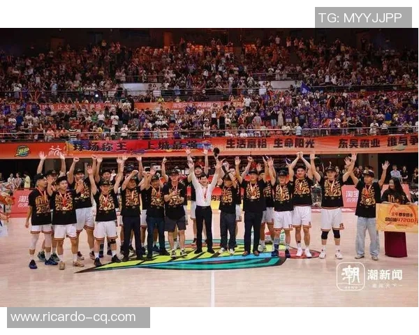 杭州滑板队近期状态对比分析及未来发展趋势探讨